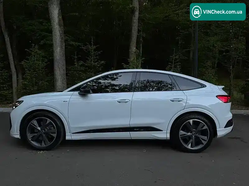 Audi Q4 e-tron 2022, фото з оголошення 1 з 20, VIN WAUZZZFZ5NP030226