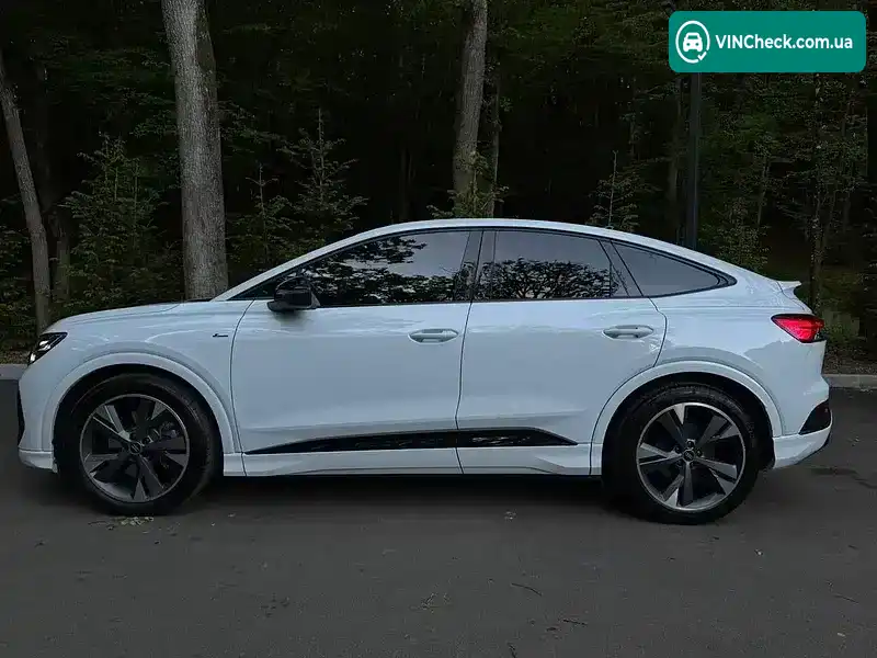 Audi Q4 e-tron 2022, фото з оголошення 2 з 20, VIN WAUZZZFZ5NP030226