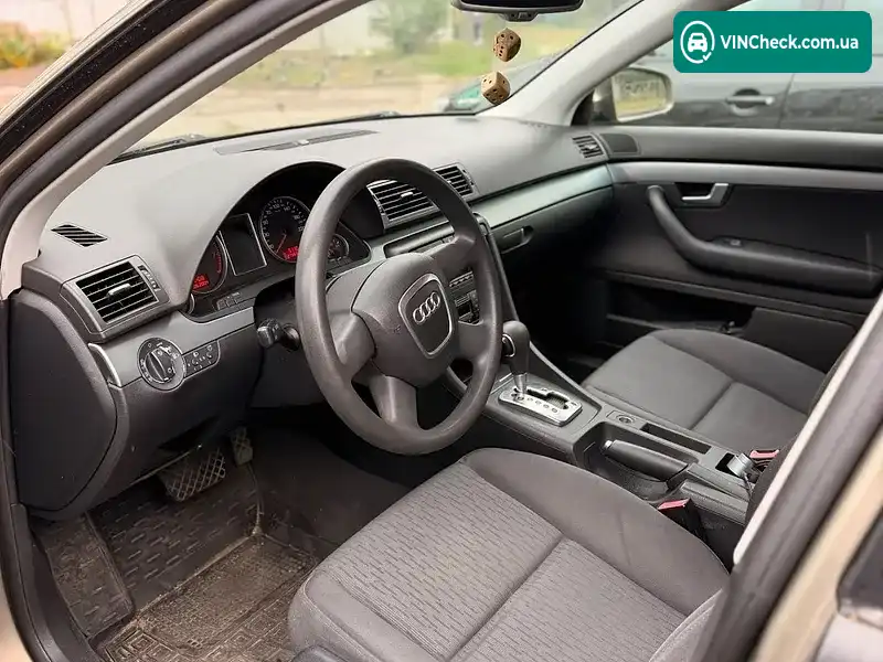 Audi A4 2004, фото з оголошення 1 з 17, VIN WAUZZZ8E45A426483