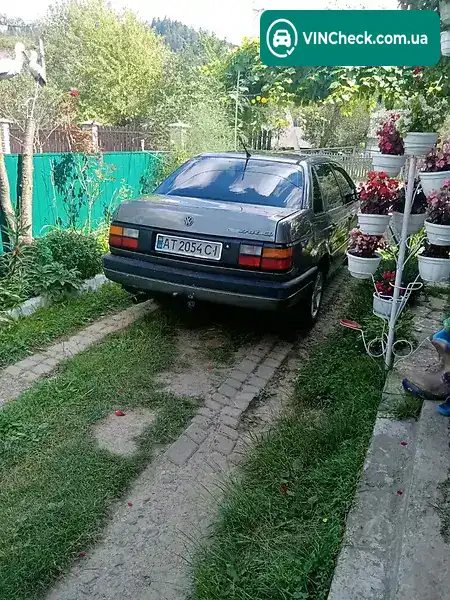 Volkswagen Passat 1990, фото з оголошення 2 з 12, VIN WVWZZZ31ZLB013315
