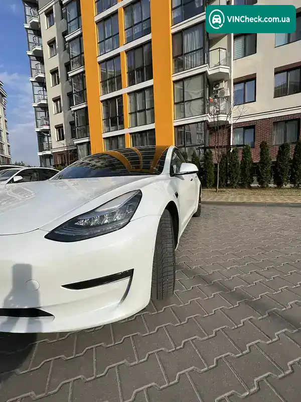 Tesla Model 3 2019, фото з оголошення 2 з 21, VIN 5YJ3E1EB4KF421559
