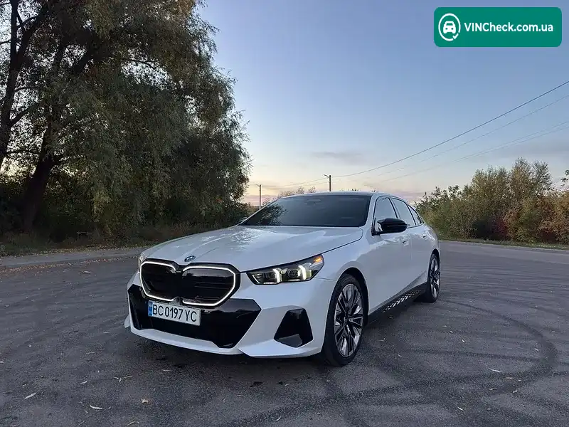 BMW i5 2023, фото з оголошення 1 з 19, VIN WBY33FK03RCR34684