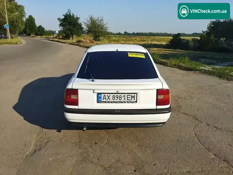 Opel Vectra 1989, фото з оголошення 2 з 18, VIN W0L000089K5040332