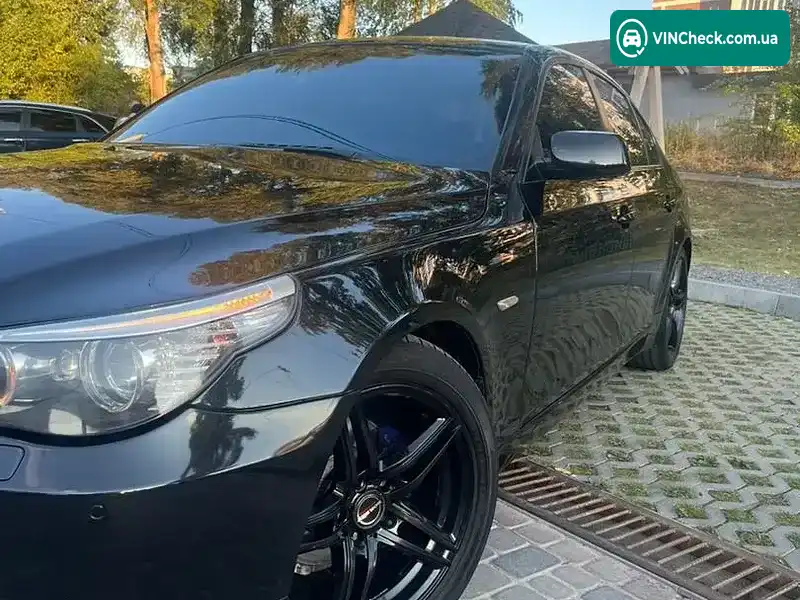 BMW 5 Series 2007, фото з оголошення 2 з 20, VIN WBANU11010CW41281