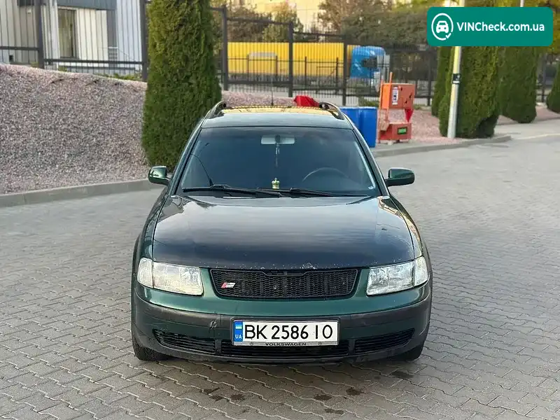 Volkswagen Passat 2000, фото з оголошення 2 з 10, VIN WVWZZZ3BZYE326126