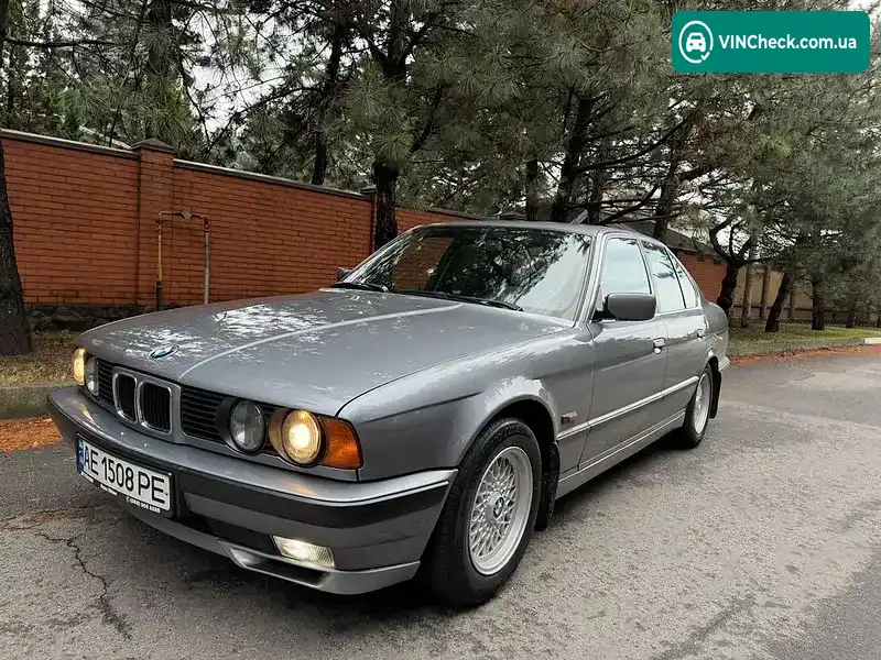 BMW 5 Series 1993, фото з оголошення 2 з 19, VIN WBAHB51060GG45493