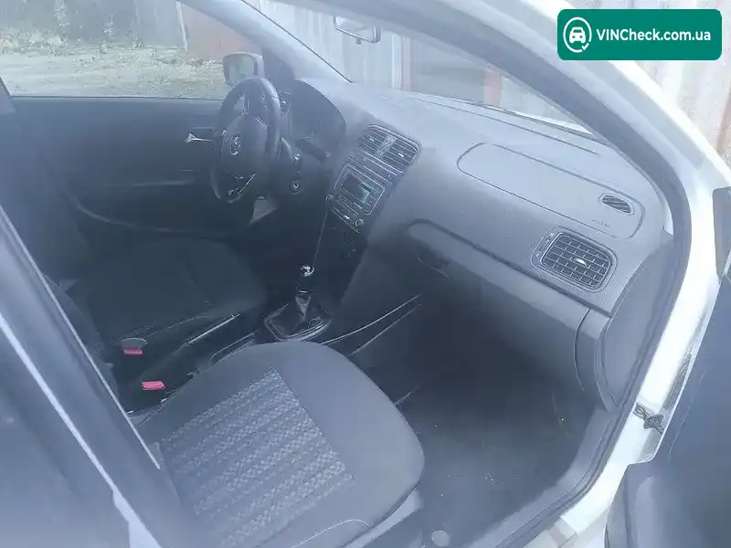 Volkswagen Polo 2015, фото з оголошення 2 з 4, VIN XW8ZZZ61ZGG008466