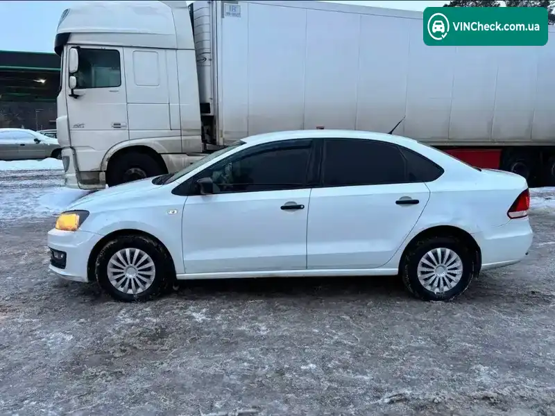 Volkswagen Polo 2018, фото з оголошення 2 з 7, VIN XW8ZZZ61ZJG049679