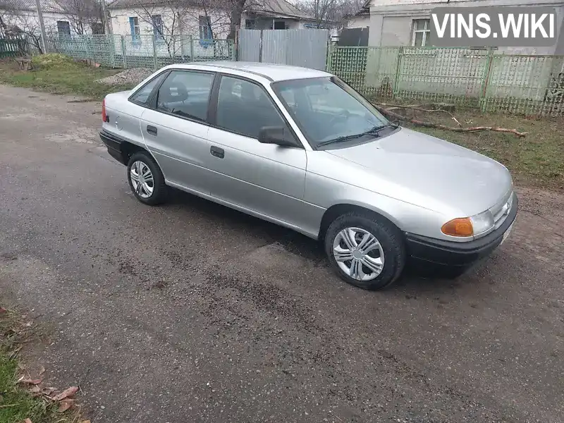 Opel Astra 1993, фото з оголошення 1 з 11, VIN W0L000057P5040456