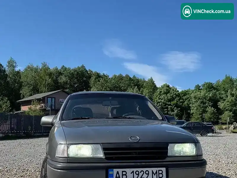 Opel Vectra 1991, фото з оголошення 1 з 13, VIN W0L000089M5122722