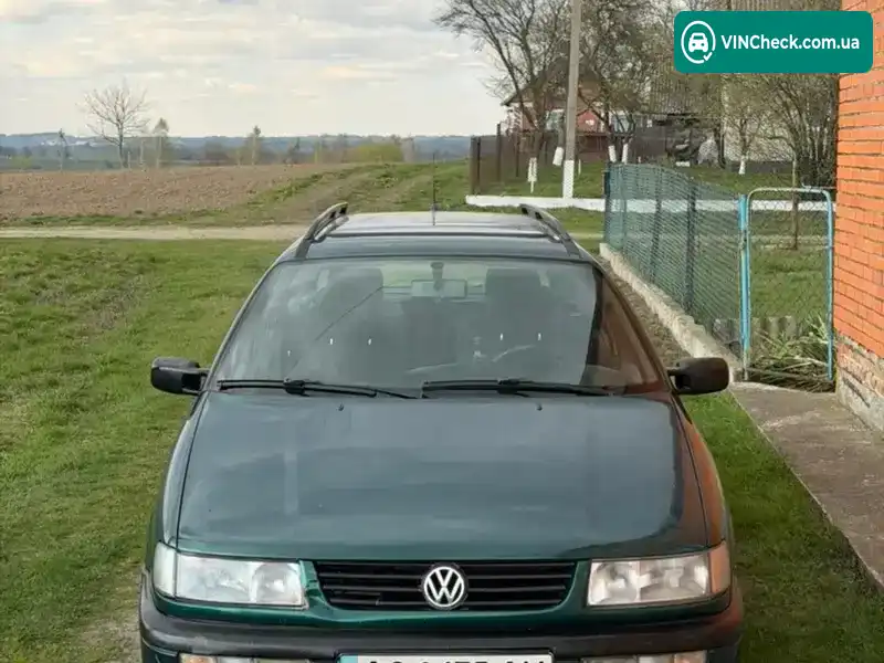 Volkswagen Passat 1995, фото з оголошення 1 з 18, VIN WVWZZZ3AZSE135456