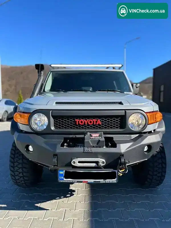 Toyota FJ Cruiser 2012, фото з оголошення 1 з 20, VIN JTEBU4BF8DK156928