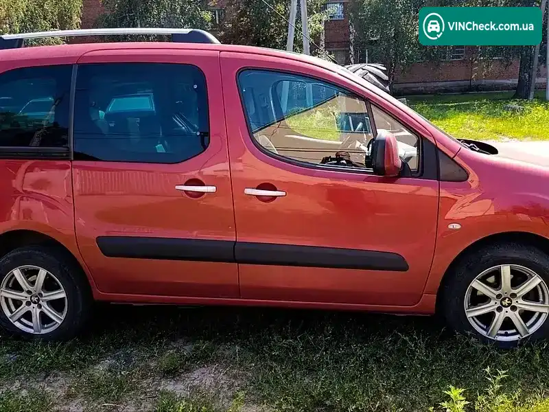 Peugeot Partner 2010, фото з оголошення 2 з 18, VIN VF37J9HL0AJ748055