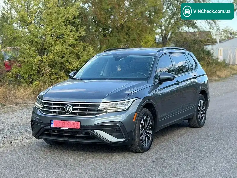 Volkswagen Tiguan 2022, фото з оголошення 2 з 20, VIN 3VVRB7AX1PM044359