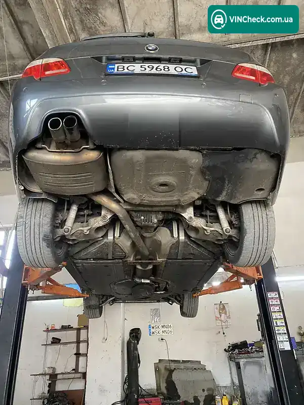 BMW 5 Series 2006, фото з оголошення 1 з 20, VIN WBANS71050CP32577