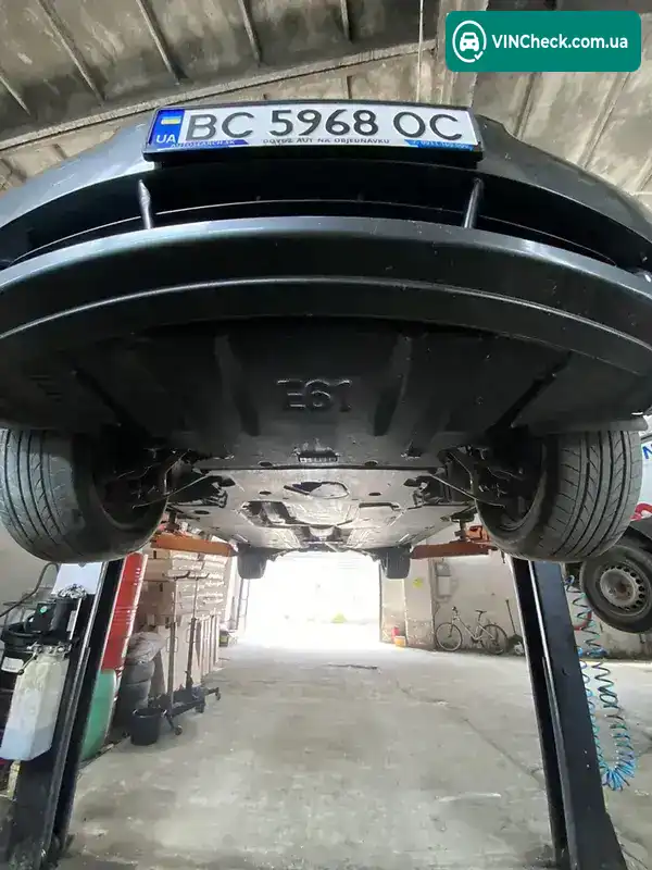 BMW 5 Series 2006, фото з оголошення 2 з 20, VIN WBANS71050CP32577