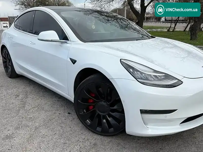 Tesla Model 3 2019, фото з оголошення 1 з 9, VIN 5YJ3E1EB6KF487143