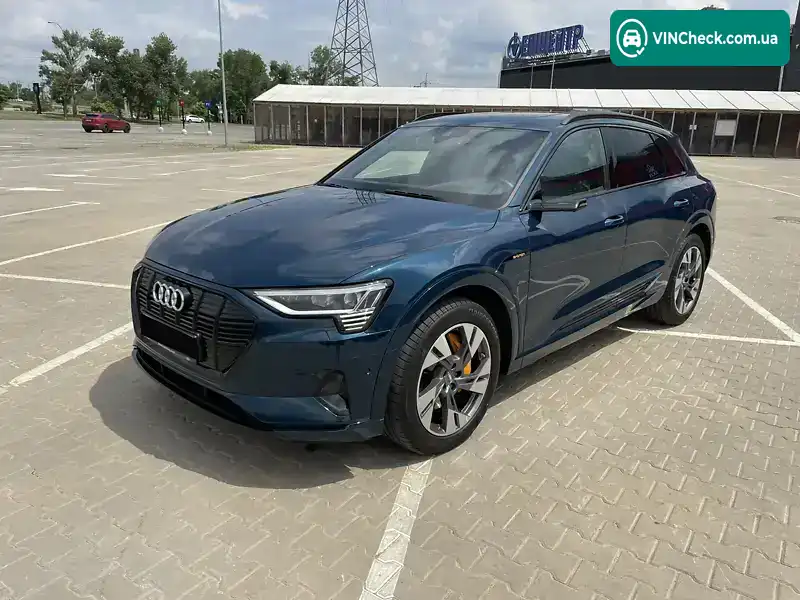 Audi e-tron 2020, фото з оголошення 2 з 21, VIN WAUZZZGE1LB022226