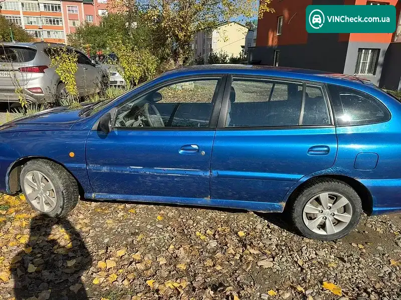 Kia Rio 2003, фото з оголошення 2 з 12, VIN KNEDC241236163119