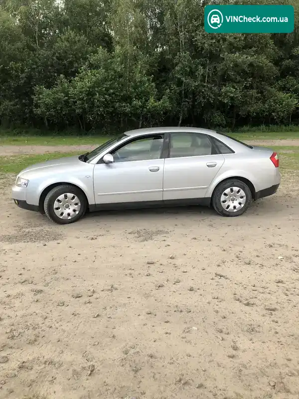 Audi A4 2001, фото з оголошення 2 з 20, VIN WAUZZZ8EZ1A004140