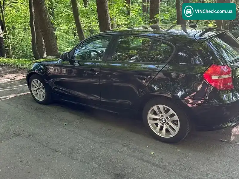 BMW 1 Series 2009, фото з оголошення 2 з 14, VIN WBAUD71000P425218
