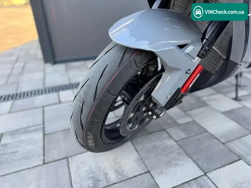 Kawasaki Ninja zx 10r 2025, фото з оголошення 2 з 16, VIN JKBZXVM15SA009850