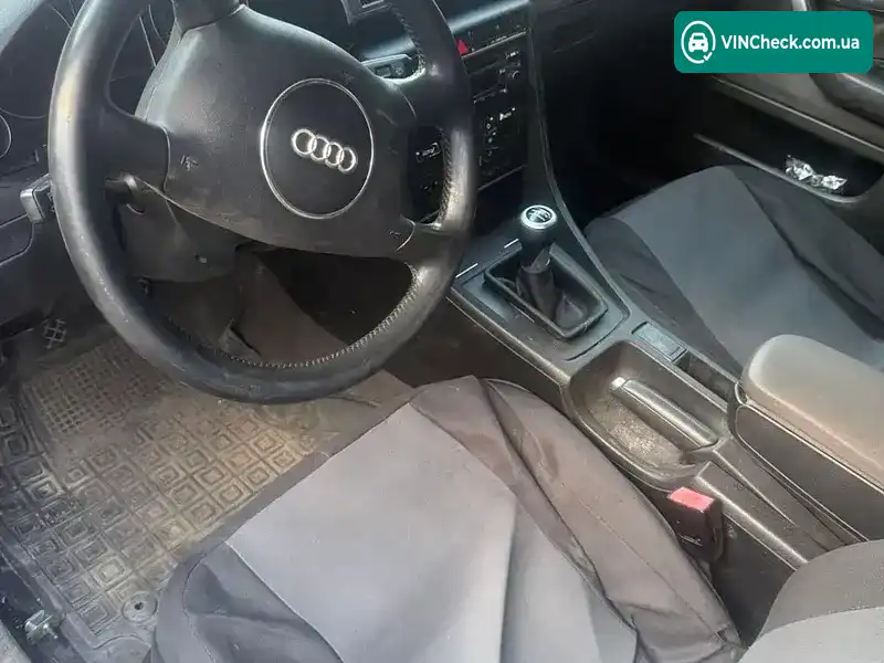 Audi A4 2000, фото з оголошення 2 з 11, VIN WAUZZZ8EZ1A013372