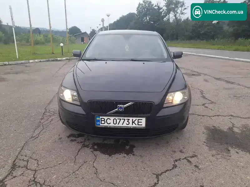Volvo V50 2004, фото з оголошення 2 з 17, VIN YV1MW753152083147