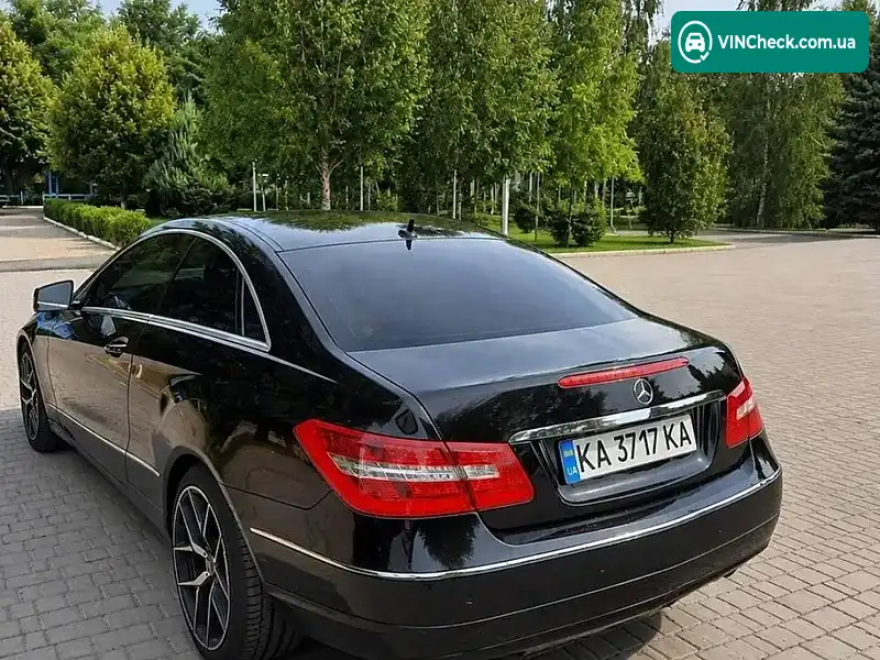 Mercedes-Benz E-Class 2011, фото з оголошення 2 з 10, VIN WDD2073481F113081