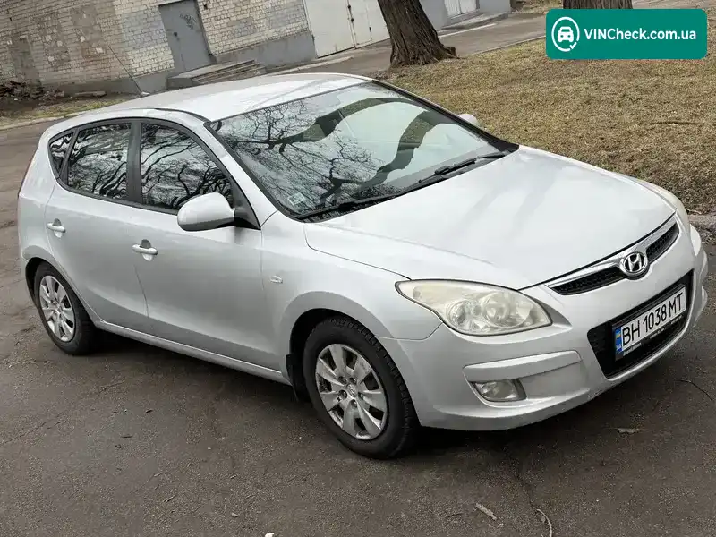 Hyundai i30 2007, фото з оголошення 2 з 21, VIN KMHDC51CP8U007313