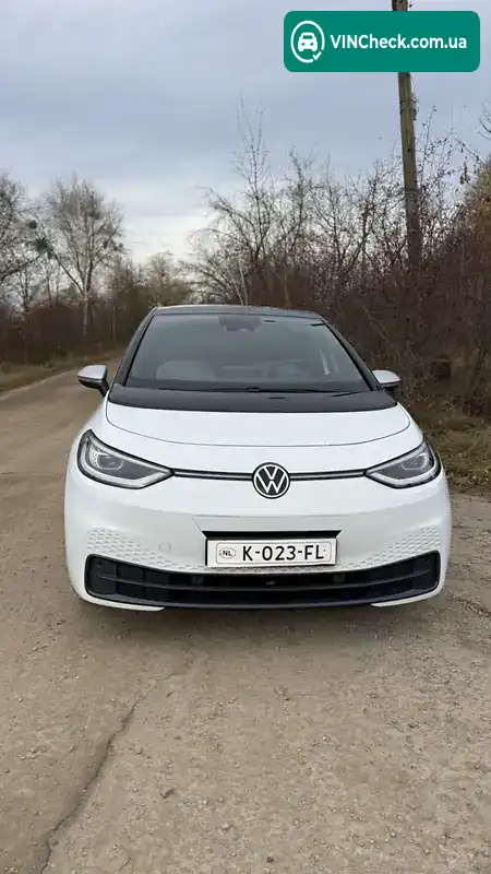 Volkswagen ID.3 2020, фото з оголошення 2 з 20, VIN WVWZZZE1ZMP002623