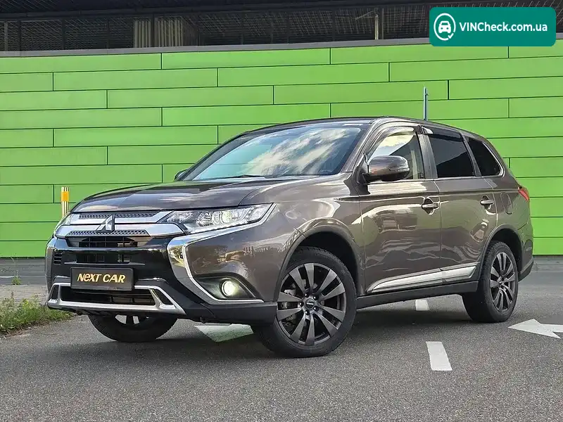 Mitsubishi Outlander 2021, фото з оголошення 2 з 20, VIN JMBXTGF2WLZ002214