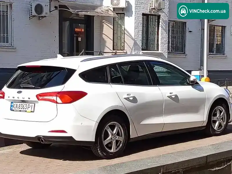Ford Focus 2018, фото з оголошення 2 з 18, VIN WF0PXXGCHPJG12901