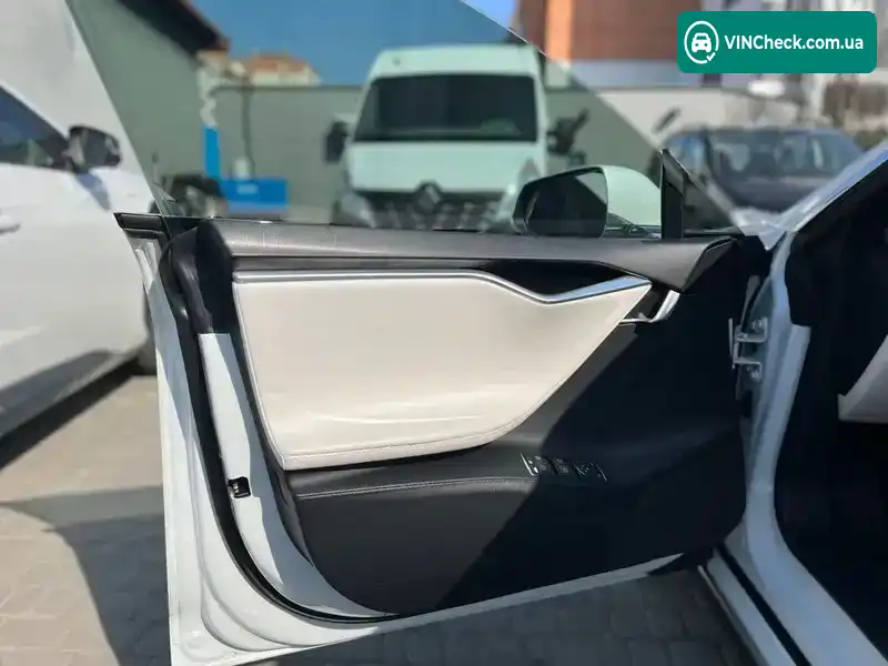 Tesla Model S 2013, фото з оголошення 2 з 21, VIN 5YJSA1CP9DFP16097