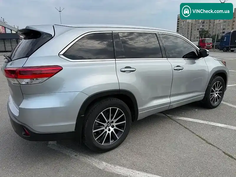 Toyota Highlander 2017, фото з оголошення 2 з 18, VIN 5TDZARFH00S030053