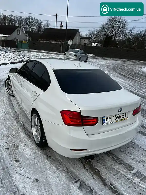 BMW 3 Series 2012, фото з оголошення 2 з 11, VIN WBA3A5C58CFJ89848