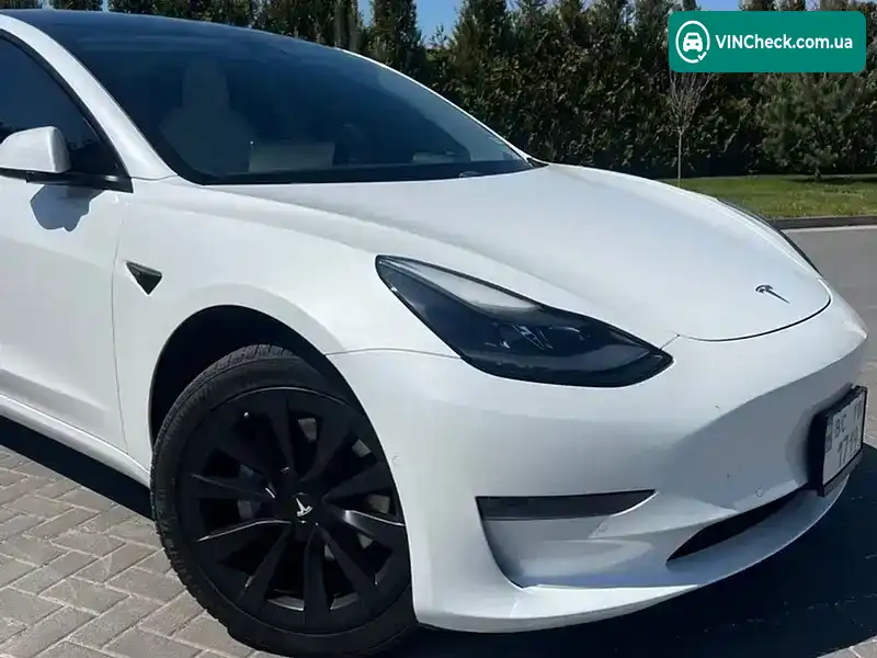 Tesla Model 3 2021, фото з оголошення 2 з 21, VIN 5YJ3E1EB5MF993033