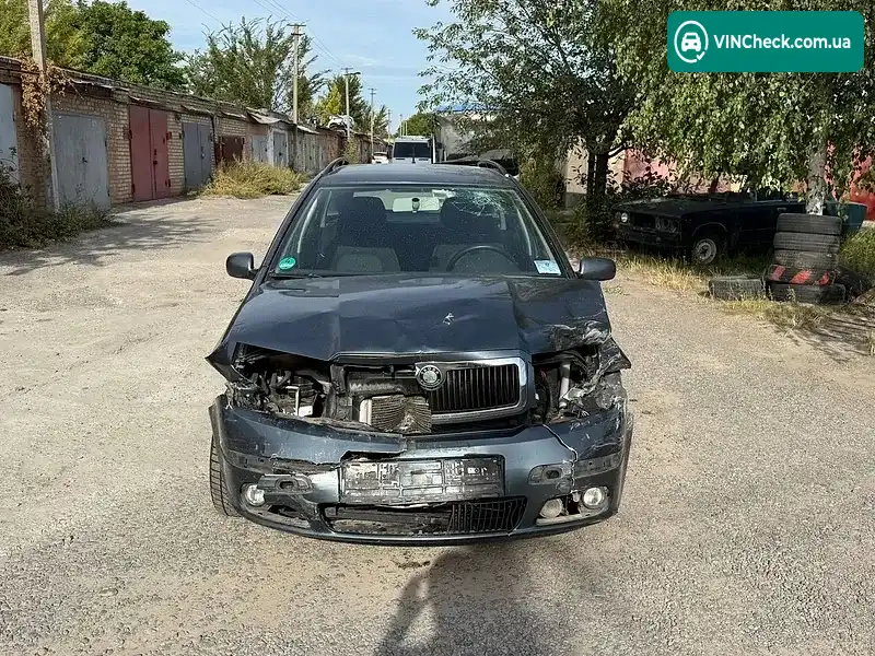 Skoda Fabia 2004, фото з оголошення 2 з 12, VIN TMBHC46Y754220427