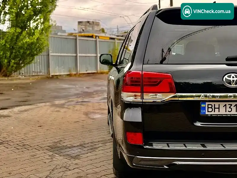 Toyota Land Cruiser 2017, фото з оголошення 2 з 20, VIN JTMCV02J204213562
