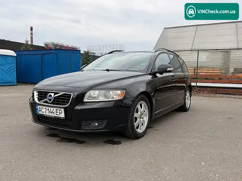 Volvo V50 2010, фото з оголошення 1 з 13, VIN YV1MW76F2B2598832