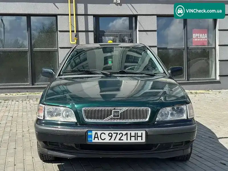 Volvo S40 1998, фото з оголошення 2 з 11, VIN YV1VS1123WF248839