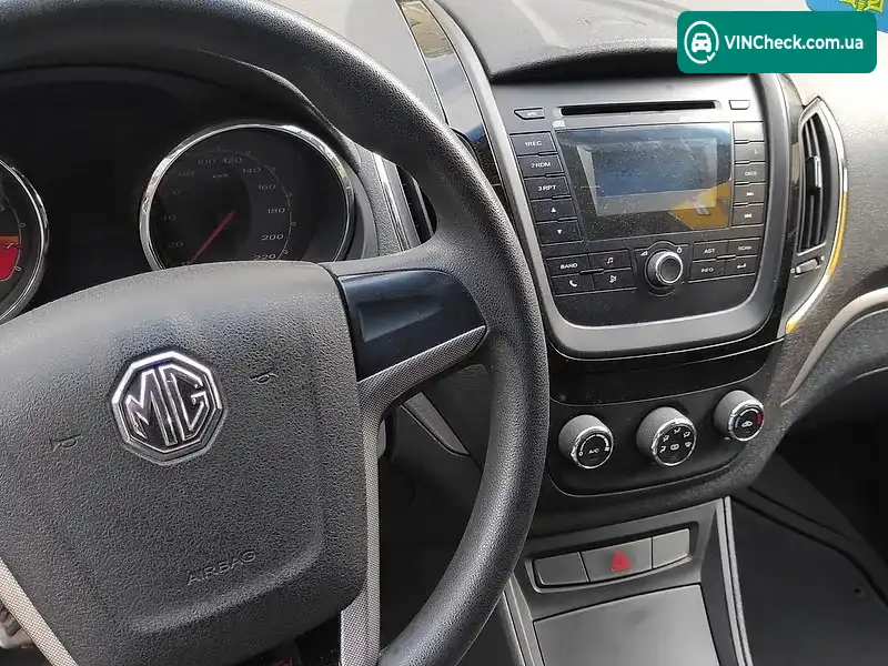 MG 5 2013, фото з оголошення 2 з 13, VIN LSJA14E64DG108588