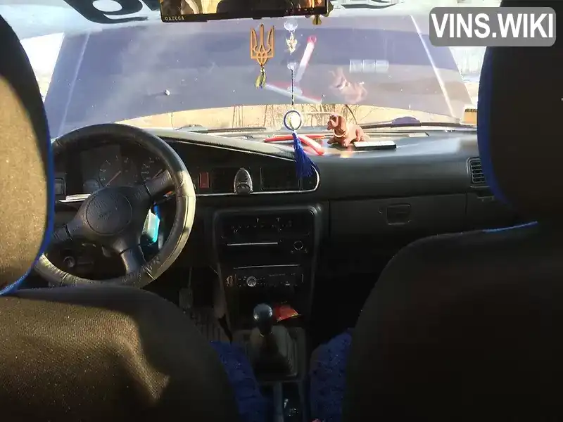 Mazda 626 1986, фото з оголошення 1 з 10, VIN JMZGC121101581472