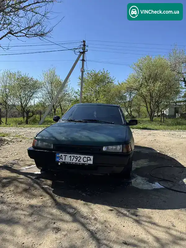 Mazda 323 1993, фото з оголошення 1 з 10, VIN JMZBG129200732238