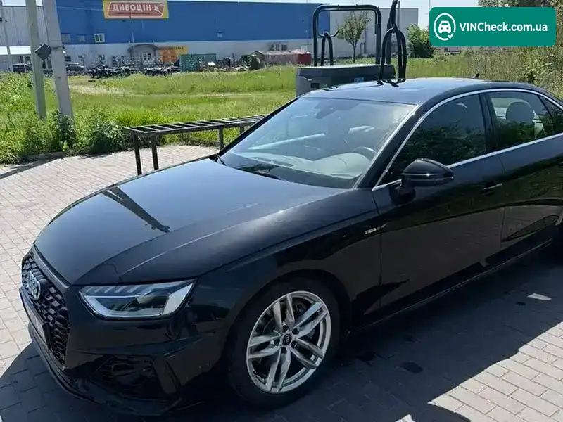 Audi A4 2022, фото з оголошення 2 з 17, VIN WAUEAAF40NN011722