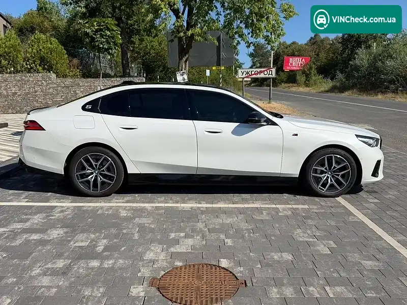 BMW i5 2024, фото з оголошення 2 з 20, VIN LBV51FM05RSE27465