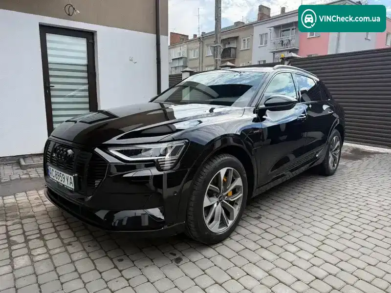 Audi e-tron 2022, фото з оголошення 2 з 21, VIN WAUZZZGE6PB008358