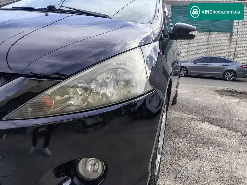 Mitsubishi Grandis 2008, фото з оголошення 2 з 20, VIN JMBLRNA4W8Z003994