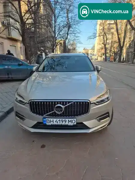 Volvo XC60 2017, фото з оголошення 1 з 14, VIN YV1UZA8BCJ1011551