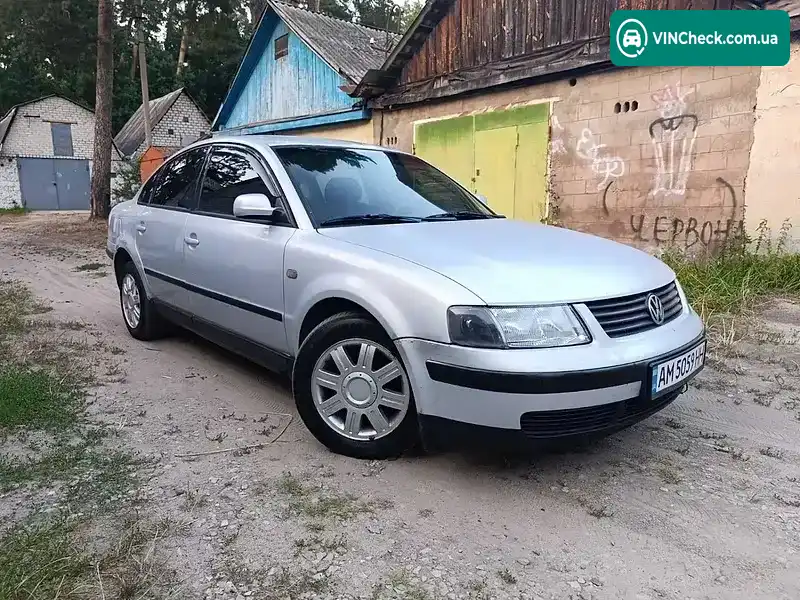 Volkswagen Passat 1998, фото з оголошення 2 з 20, VIN WVWZZZ3BZXE118155